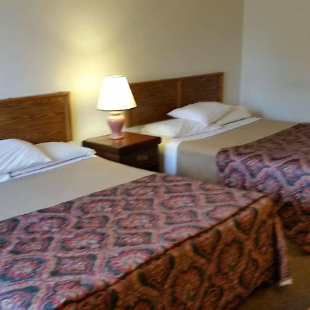 Olympia Motel Lake Delton Exterior photo